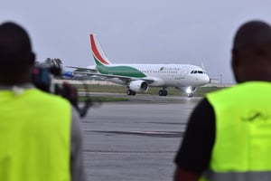 Air Côte d’Ivoire, la compagnie nationale a repris ce 26 juin ses vols domestiques. © ISSOUF SANOGO / AFP