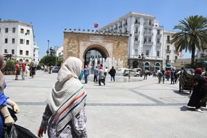 A Tunis, lors de la deuxième phase du plan de déconfinement, le 3 juin 2020. © Adel Ezzine/Xinhua/CHINE NOUVELLE/SIPA