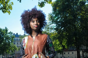 La chanteuse et activiste malienne Inna Modja à Paris. © Vincent Fournier/JA