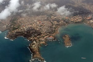 Vue aérienne de la capitale du Cap-Vert, Praia © David Trainer/Wikimedia commons