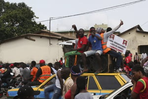 Des manifestants contre la réforme constitutionnelle, en octobre 2019 à Conakry. © Youssouf Bah/AP/SIPA