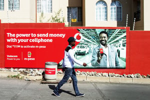 M-Pesa est présent dans sept pays en Afrique, et compte 41,5 millions d’utilisateurs à travers le continent. © Bloomberg via Getty Images