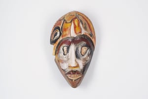 Masque du collectif Obvious à la galerie Lebenson, en septembre 2020. © Adrien THIBAULT/lebenson gallery