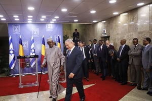 Le président tchadien Idriss Déby Itno et le Premier ministre israélien Benjamin Netanyahu à Jérusalem, en novembre 2018. © Ronen Zvulum/AP/SIPA