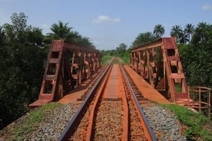 Vue du chemin de fer de Boké, projet d’augmentation de la capacité. © Systra Canada