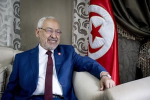 Rached Ghannouchi est confronté à une fronde contre lui ainsi qu’à des tensions entre nouveaux venus et vieille garde du parti islamiste Ennahdha. © Nicolas Fauque pour JEUNE AFRIQUE