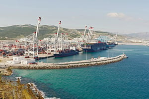 Avec 80 000 employés et un chiffre d’affaires annuel de huit milliards d’euros, Tanger Med est la plus importante ZES d’Afrique. © DR