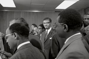Premier ministre aussi charismatique qu’imprévisible, Patrice Lumumba sera torturé et fusillé le 17 janvier 1961 près d’Élisabethville, au Katanga. © ALLYN BAUM/The New York Times-REDUX-REA