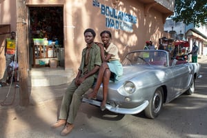 « Mali Twist », tourné au Sénégal, avec Stéphane Bak et Alicia Da Luz Gomes. © Patricia Esteve pour JA