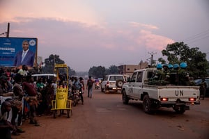 Casques bleus à Bangui lors des élections du 4 janvier 2021. © Adrienne Surprenant / Collectif Item