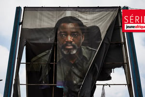 Un portrait de Joseph Kabila brûlé par des partisans de Félix Tshisekedi, le 10 janvier 2019 à Kinshasa. © HUGH KINSELLA CUNNINGHAM/EPA/MAXPPP