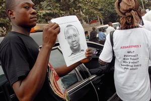 Enterrement de Floribert Chebeya, activiste des droits de l’homme, chef du groupe « La Voix des sans Voix », au Stade Kintambo. © Beatrice PETIT/REPORTERS-REA