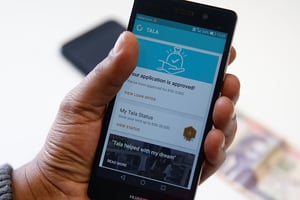 Tala app, une application de micro-crédit (photo d’illustration) © REUTERS/Thomas Mukoya