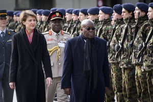 La présidente de la Confédération suisse, Simonetta Sommaruga, et le président ghanéen Nana Akufo-Addo à Berne, en février 2020. © Anthony Anex/Keystone via AP/SIPA