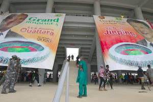 Dans le nouveau stade olympique de 60 000 places de la Côte d’Ivoire, à Ebimpe, à l’extérieur d’Abidjan, le 3 octobre 2020, en prévision de la Coupe d’Afrique des nations 2023. © ISSOUF SANOGO/AFP