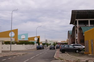 Conçue par l’architecte burkinabè Souleymane Zerbo, la Cité BOAD, construite à Baguida, dans le sud-est de Lomé, a été livrée en 2017. © Caroline Chauvet pour JA