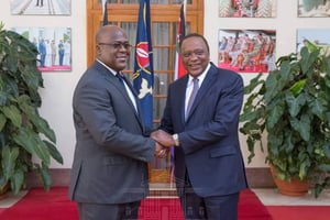 Les présidents congolais et kényan, Félix Tshisekedi et Uhuru Kenyatta, à Nairobi en février 2019. Le Kenya assure depuis février 2021 la présidence tournante de la Communauté d’Afrique de l’Est. © Presidence_RDC/Twitter