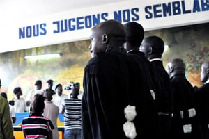Les avocats de la défense lors du procès en premier instance, en 2012, à Kinshasa © JUNIOR D. KANNAH/AFP