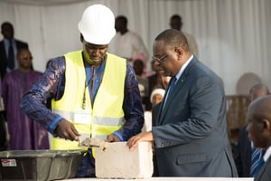 Pose de la première pierre de la Cité de l’Émergence, en présence de Macky Sall, président de la République du Sénégal, en septembre 2014. © Youri Lenquette pour JA