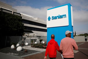 Le siège de l’assureur sud-africain Sanlam, au Cap. © Reuters/Mike Hutchings.