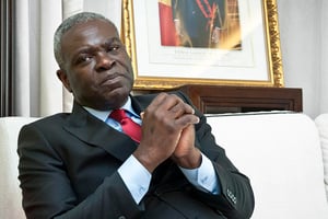 Anatole Collinet Makasso, Premier ministre du Congo-Brazzaville, à Paris, le 31 août 2021. © Vincent Fournier pour Jeune Afrique