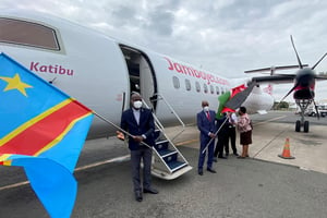 Lancement d’un nouveau vol de la compagnie kényane Jambojet vers la ville de Goma, dans l’est de la RDC, à l’aéroport international Jomo Kenyatta (JKIA) de Nairobi, le 10 septembre 2021. © Edwin Waita/REUTERS