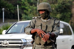 Un militaire camerounais en patrouille à Yaoundé, en janvier 2022 © REUTERS/Mohamed Abd El Ghany