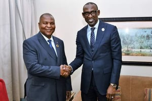 Faustin-Archange Touadéra et Abdoulaye Diop, en marge du sommet de l’UA, le 7 février. © GDongobada/Twitter