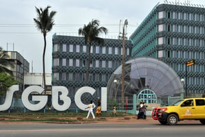Bureaux à Abidjan d’une agence de la SGBCI, filiale ivoirienne de la Société générale, le 18 février 2011. © ISSOUF SANOGO/AFP.