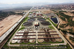 L’usine de traitement des eaux usées de Marrakech a une capacité d’épuration de 150 000 m3 par jour. © Radeema