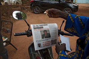 La presse malienne se déchire pour savoir s’il faut ou non traiter de certains sujets sécuritaires (photo d’illustration) © ANNIE RISEMBERG/AFP.