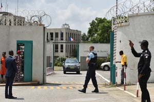 L’ambassade de France à Abidjan. © ISSOUF SANOGO/AFP