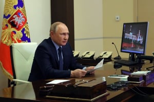 Vladimir Poutine en téléconférence avec le Conseil de sécurité de l’ONU, le 7 avril 2022. © Mikhail Klimentyev/Sputnik via AFP