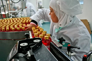 Dans les laboratoires pharmaceutiques Adwya, à Tunis. © Ons Abid