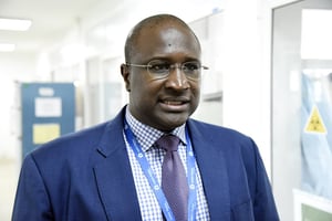 Amadou Alpha Sall, administrateur général de l’Institut Pasteur de Dakar, le 3 février 2020. © Seyllou / AFP.