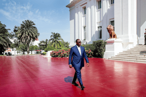 Macky Sall dans les jardins du palais présidentiel, à Dakar, en décembre 2018. © Présidence du Sénégal
