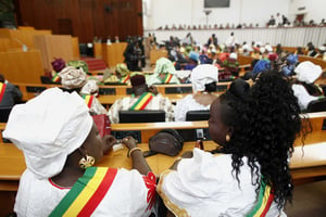 Parmi les 165 sièges à pourvoir à l’Assemblée nationale (ici en octobre 2012), quinze sont dévolus depuis 2017 aux 500 000 Sénégalais de l’extérieur. © DENIS ALLARD_POOL/SIPA.