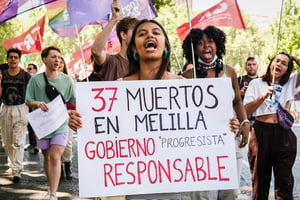 Manifestation dénonçant le drame survenu à Melilla le 24 juin et la tenue du sommet de l’Otan, à Madrid, le 26 juin 2022. © Atilano Garcia/SOPA Images via ZUMA Press Wire