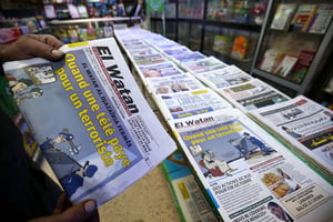 El Watan comptait il y a encore quelques années plus de 300 employés pour un tirage qui a souvent dépassé les 120 000 exemplaires. © BILLAL BENSALEM/NurPhoto via AFP