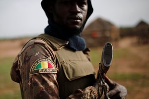 Soldat des Fama, à Ndaki, le 29 juillet 2019. © REUTERS/Benoît Tessier – RC1A6ED2E8C0