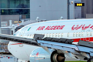 Un avion de la compagnie Air Algérie, à l’aéroport d’Orly, en France. © Laurent GRANDGUILLOT/REA