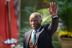 L’ancien président sud-africain Thabo Mbeki. © Michel Spartari/AFP.