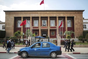 Devant le Parlement marocain, à Rabat, le 16 mars 2017. © Mosa’ab Elshamy/AP/SIPA