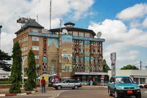 Le siège d’Afriland à Yaoundé. © MABOUP