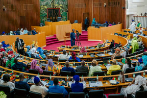 Des députés sénégalais participent à la première session parlementaire depuis les élections législatives de juillet 2022, à Dakar, le 12 septembre. © CARMEN ABD ALI / AFP