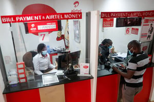Centre de services de téléphonie mobile de l’opérateur de télécommunications Airtel Kenya, dans le centre de Nairobi, en juillet 2021. © Thomas Mukoya/REUTERS