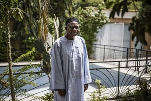 Saleh Kebzabo, le 12 avril 2021. Longtime Chadian politician and opposition leader Saleh Kebzabo, the President of the National Union for Democracy and Renewal poses after an interview with AFP at his residence in N’djamena, on April 12, 2021. 
© MARCO LONGARI/AFP