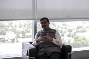 Gautam Adani, fondateur et président d’Adani Group, au siège de l’entreprise à Ahmedabad, en Inde, le 21 juin 2019. © REBECCA CONWAY/The New York Times-REDUX-REA