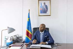 Patrick Muyaya, ministre congolais de la Communication et des Médias, à Kinshasa, le 10 mai 2021. © Arsène Mpiana pour JA