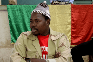 Adama Ben Diarra dit « Ben Le Cerveau », fondateur du mouvement Yerewolo-Debout sur les remparts. © DR